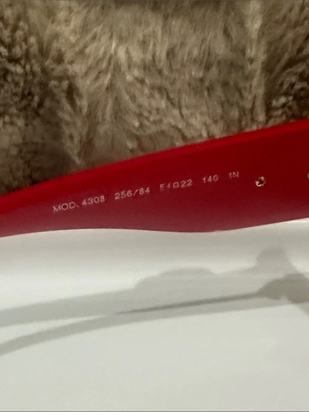 VERSACE Glossy Red Cat-Eye Sunglasses with Gold VERSACE Medusa Emblem